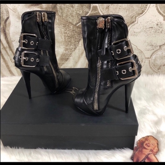 FINAL DROP SALE! 💫 GIUSEPPE ZANOTTI bootie - Picture 3 of 7
